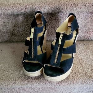 MICHAEL KORS WOMEN'S PLATFORMS